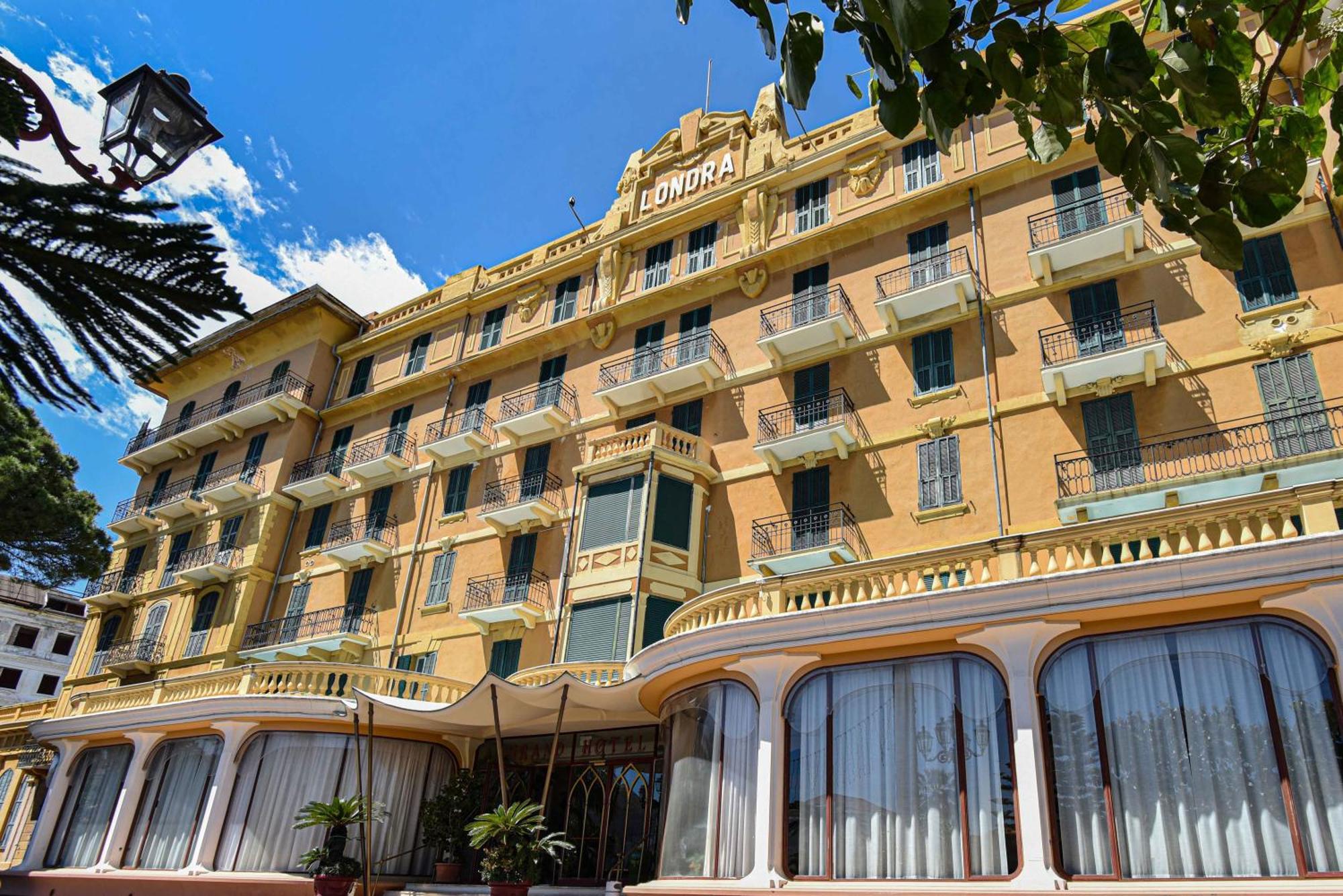 Grand De Londres Hotel 4*